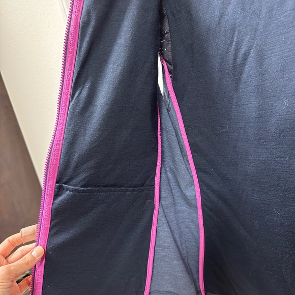 EUC Smartwool Women's Smartloft 60 Hoodie Vest size M - Picture 8 of 9